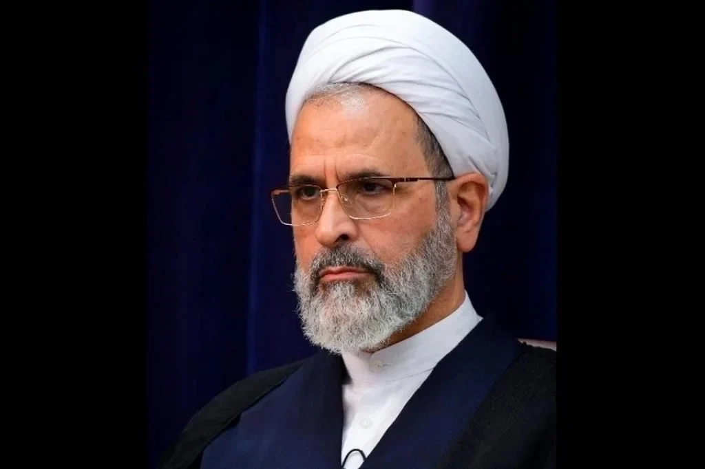 Elige Irán a Alireza Arafi como líder provisional