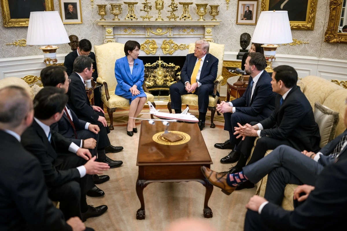 Ironiza Trump sobre Pearl Harbor ante Premier japonesa