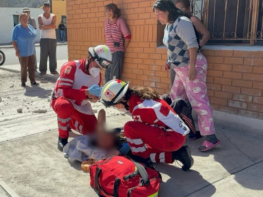 Brutal choque deja grave a motociclista