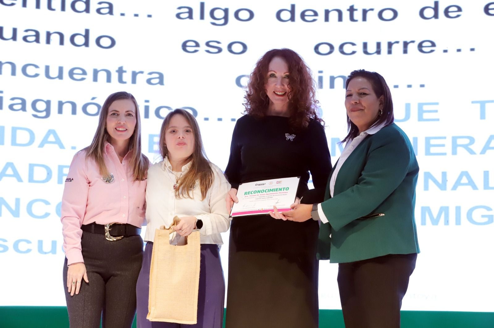 Impulsa DIF-Coahuila oportunidades para la inclusión de personas con discapacidad