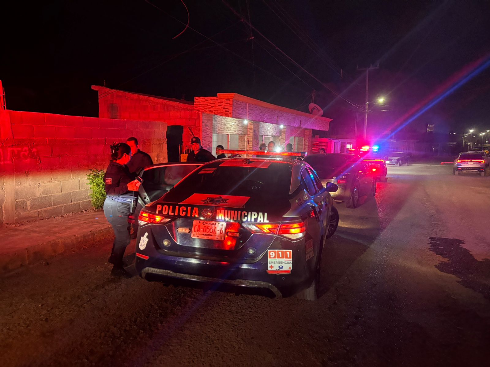Abandona mujer a hija de 8 años