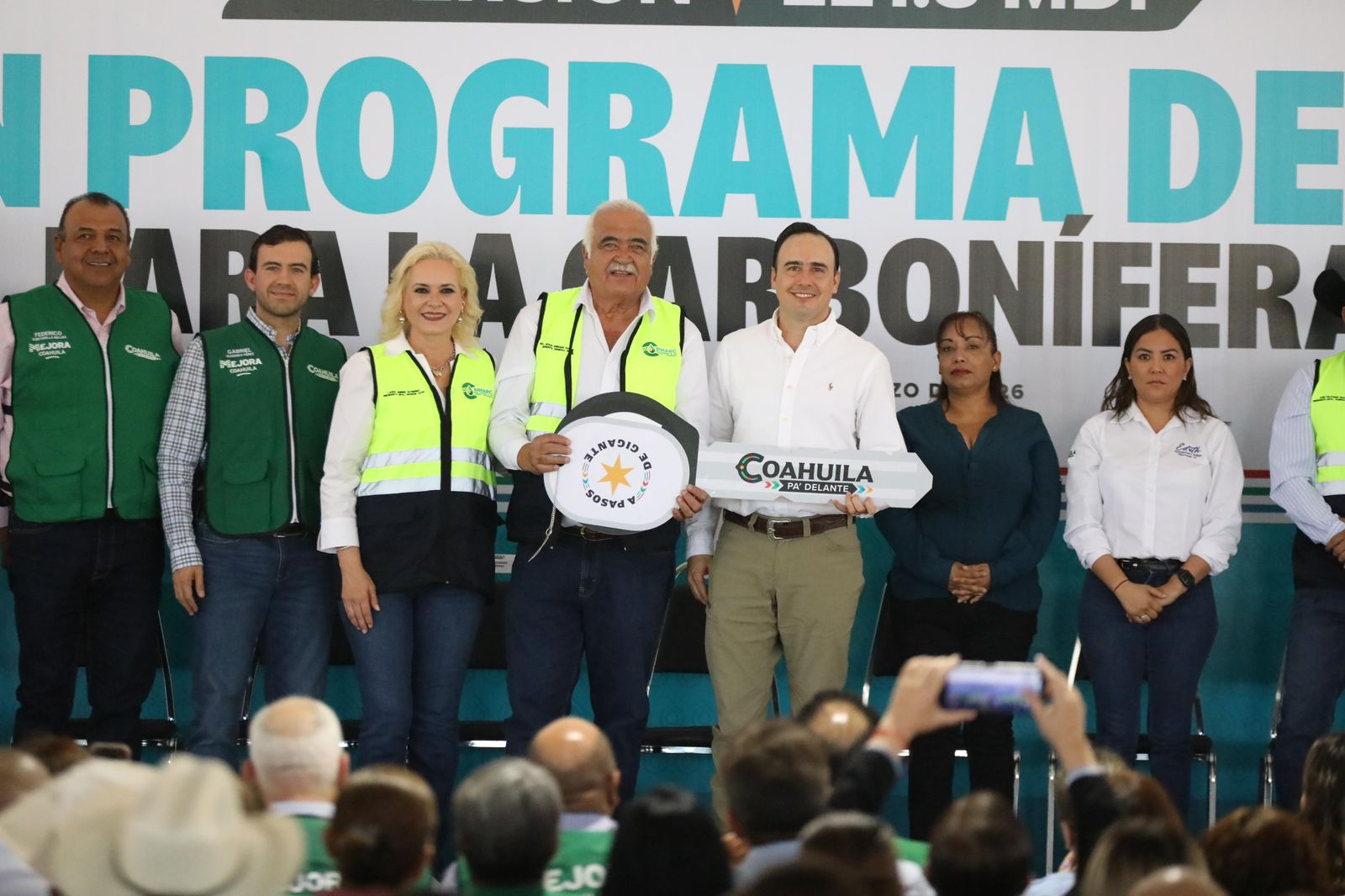 Arranca Manolo histórico proyecto de agua y drenaje