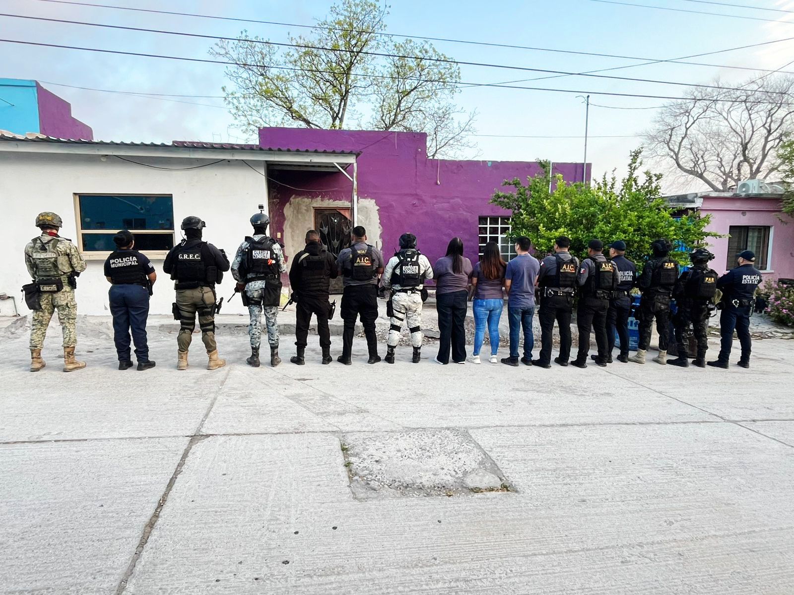 Ejecutan cateos de madrugada