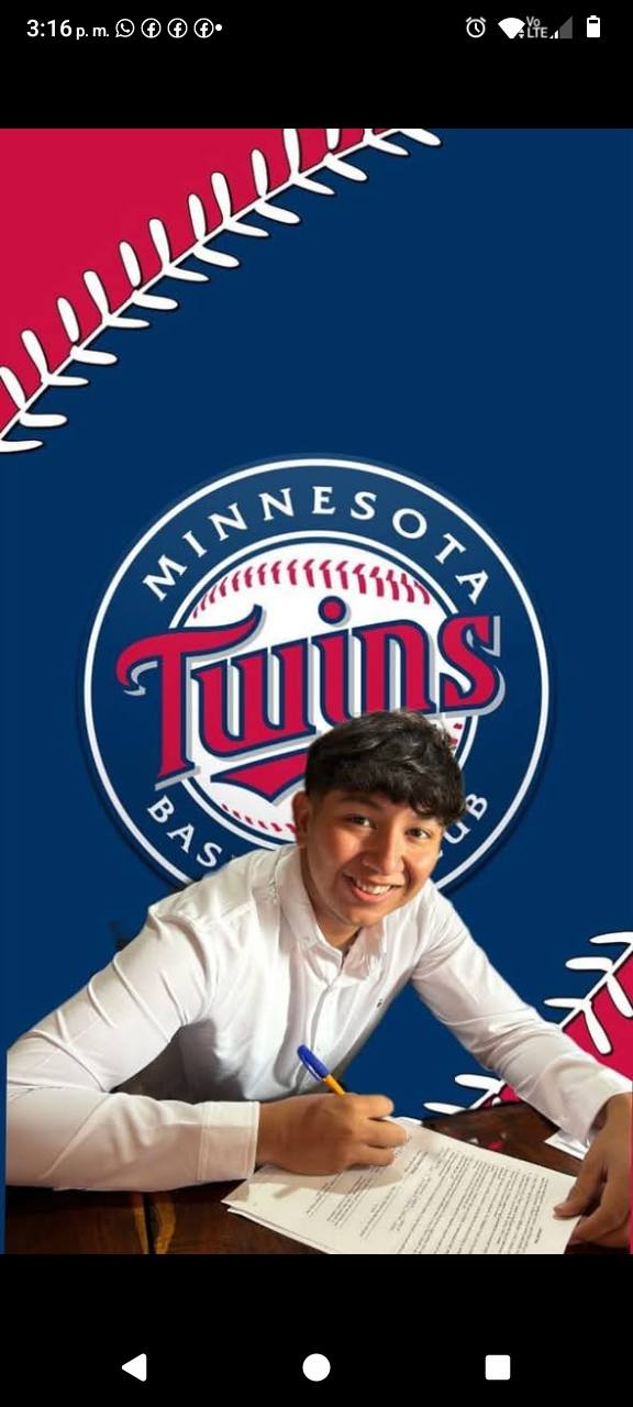 Joven sabinense firma con Minnesota Twins