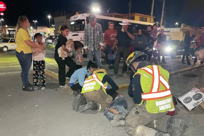 Atropellan a niño al intentar cruzar bulevar Fundadores