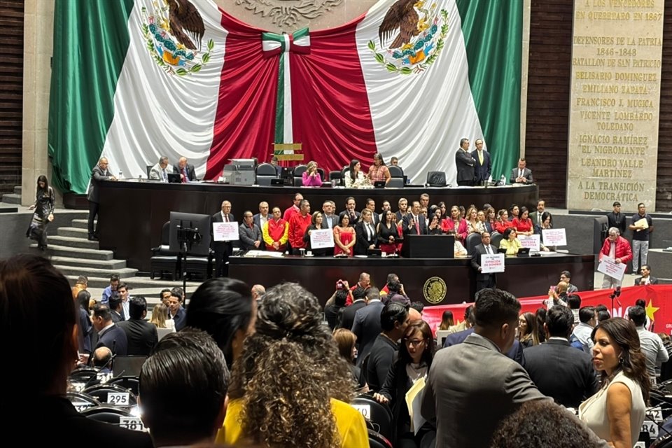 Morena en caída libre tras fallida Reforma Electoral