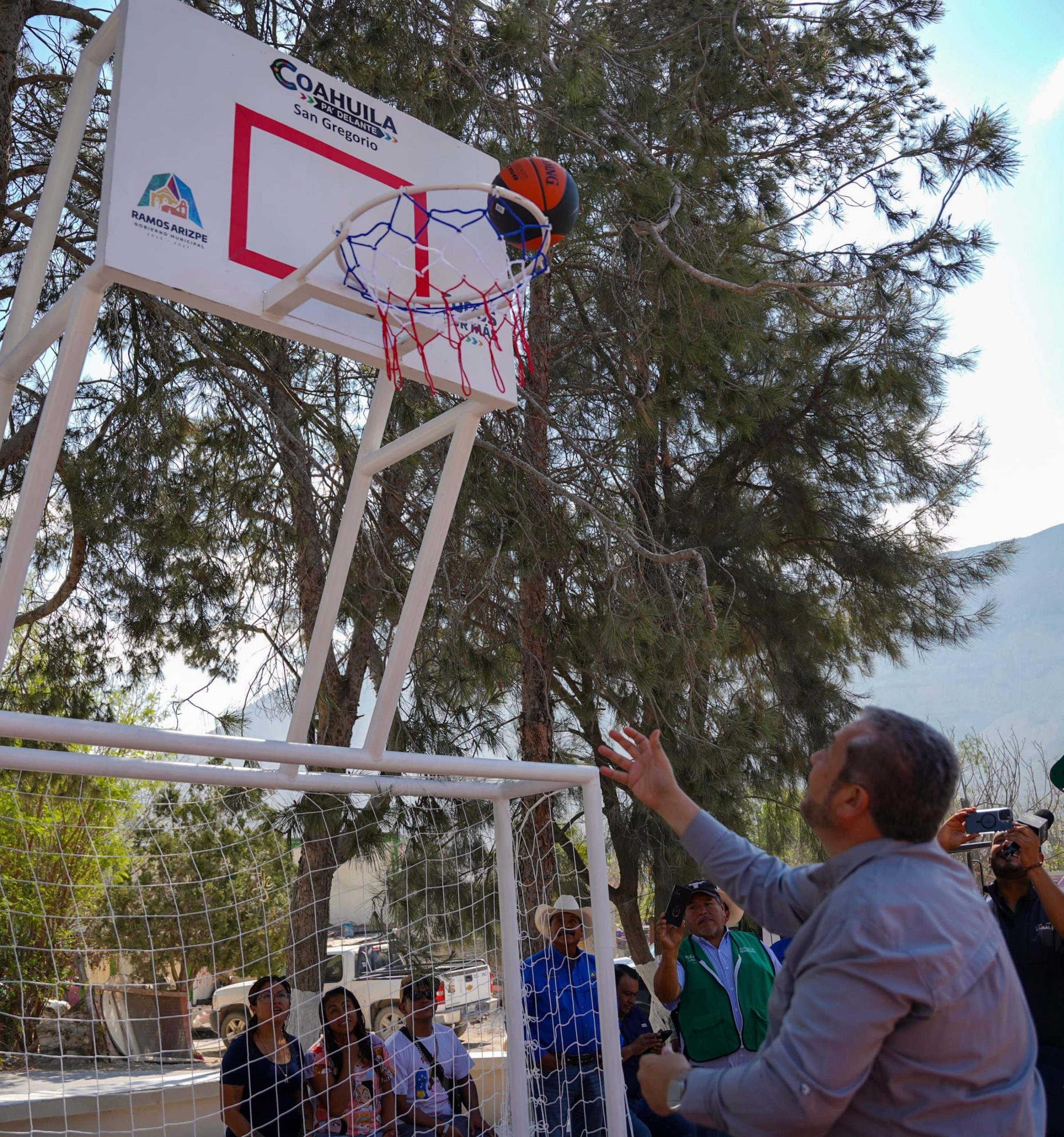 Entregan en Ramos obra deportiva a San Gregorio