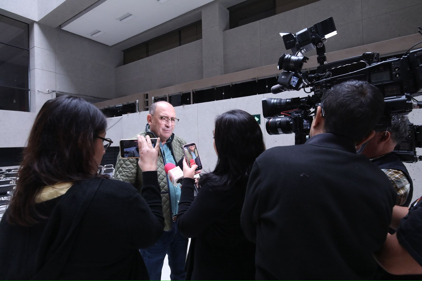 Discusión por Plan B distrae problemas graves del país: RMV