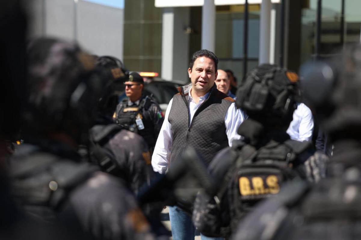 Entrega el Alcalde Javier Díaz cuartel rehabilitado del GRS