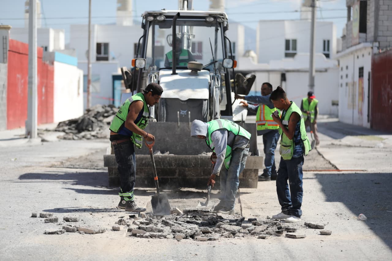 Rehabilita Gobierno de Saltillo calles de la colonia Misión Cerritos