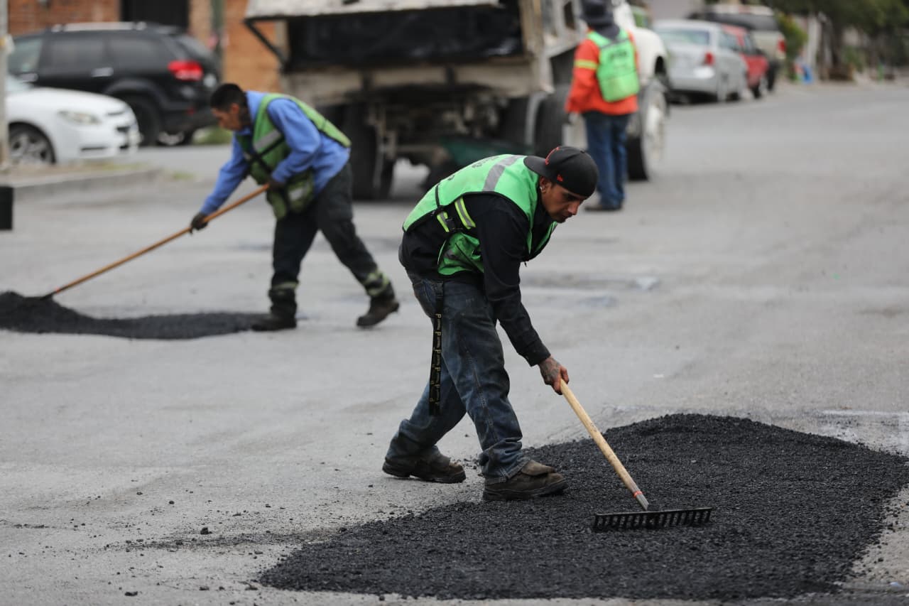 Rehabilita Javier Díaz calles de la colonia Rodríguez Guayulera