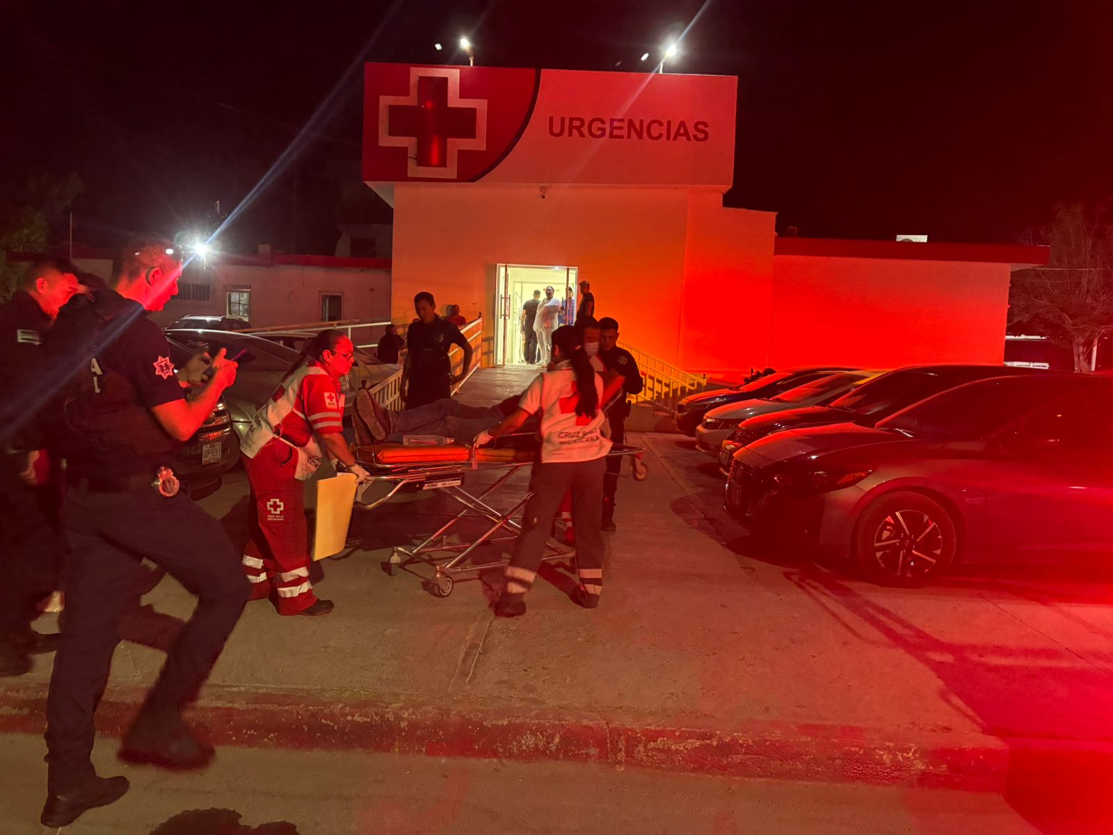 Se pega tiro en la cabeza; sobrevive