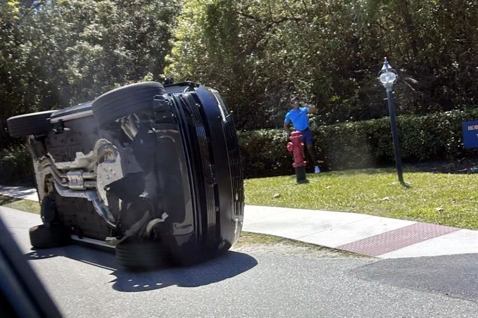Arrestan a Woods por conducir bajo influencia de sustancia
