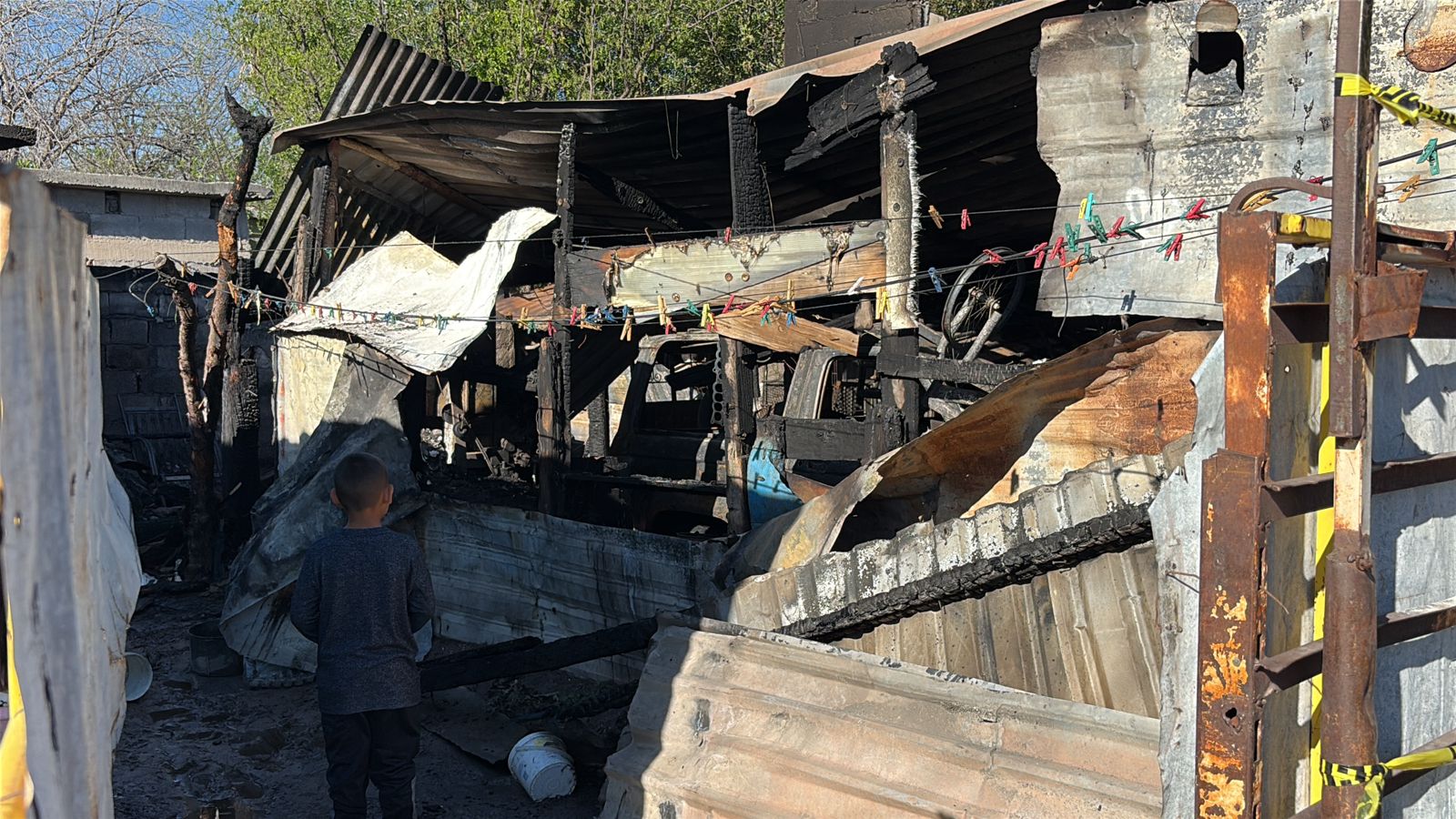 MUEREN EN INCENDIO BEBITA Y SUS PADRES