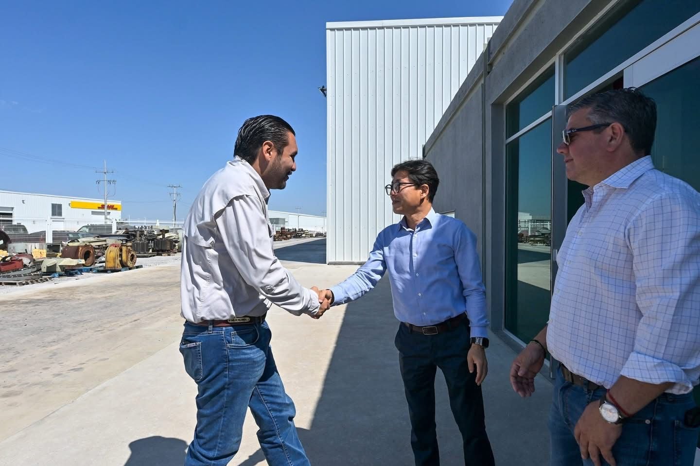 Revisa Carlos avances para arranque de Doosung Tech