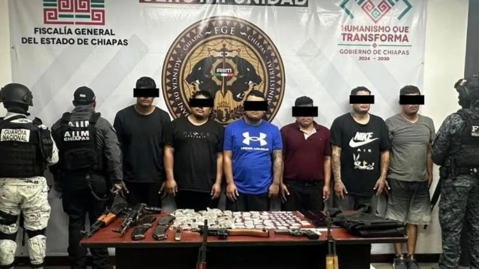 Detienen en carretera de Chiapas a seis sujetos arm4dos que pertenecen al CJNG