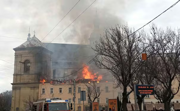 Rusia bombardea con más de 400 drones a Ucrania; es uno de sus mayores ataques desde que inició la guerra