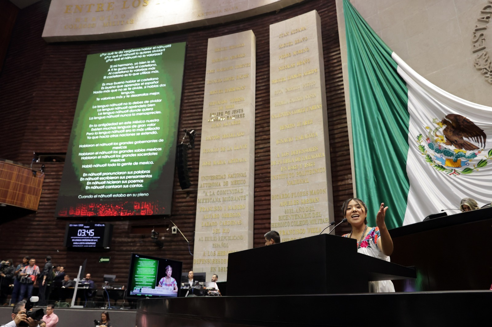 Hablante de náhuatl participa en la tribuna de la Cámara de Diputados