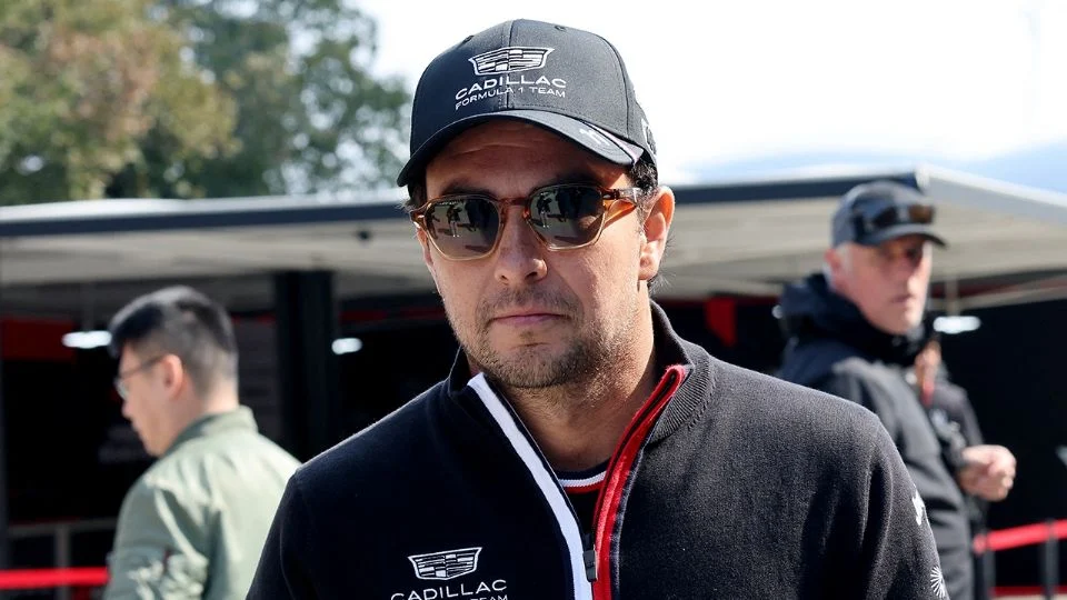 Checo Pérez responde a crítica de Mario Andretti, consejero de Cadillac, quien lo llamó ‘oxidado’: “Hemos rendido en un nivel muy alto”
