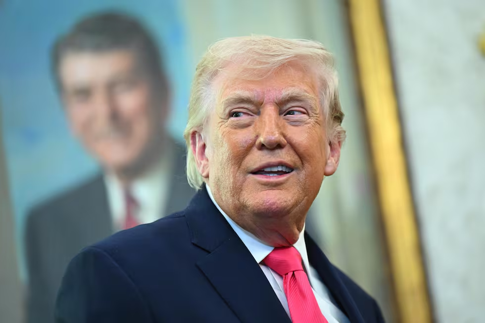 Trump revela que el ‘regalo’ que Irán le hizo a EU fue permitir el paso de 10 barcos petroleros por Ormuz