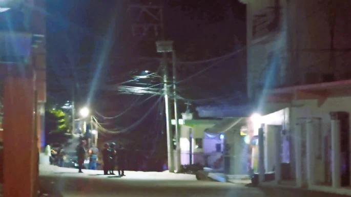 At4que a bar en Ometepec deja dos hombres y una mujer asesin4dos