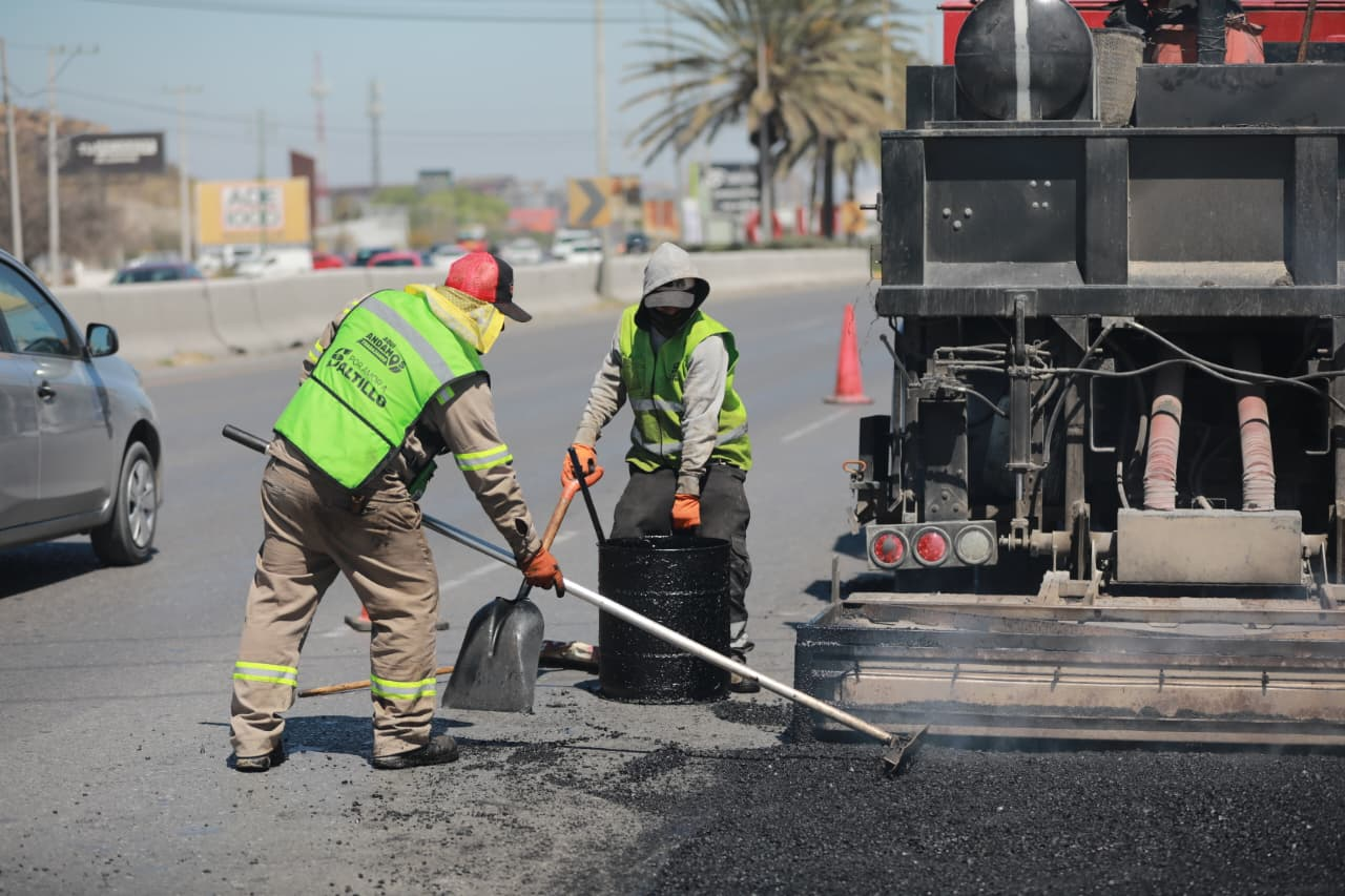 Rehabilita Gobierno de Saltillo calles de la colonia Misión Cerritos