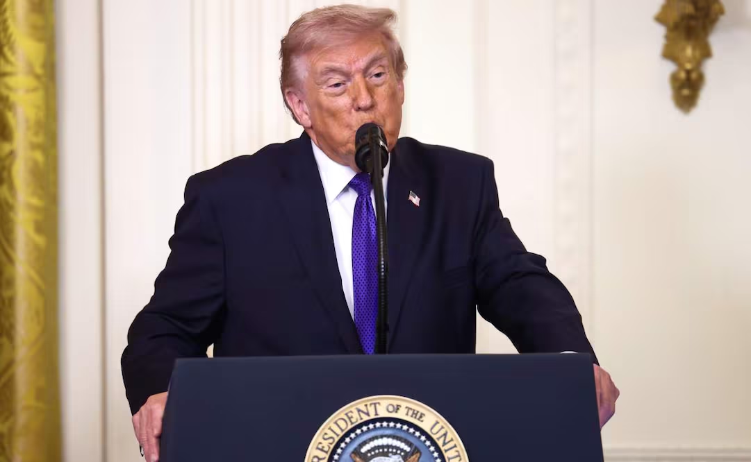 Trump dice que sólo una «rendición incondicional» de Irán pondrá fin a la guerra; EU ayudaría a iraníes a reconstruirse