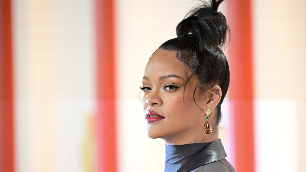 Detienen a una mujer por disp*ros contra mansión de Rihanna en Los Ángeles