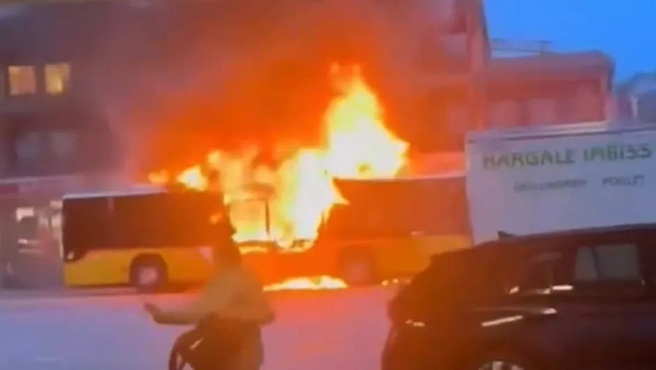 Autobús se incendia en Suiza; el siniestro deja varios mu3rtos y heridos