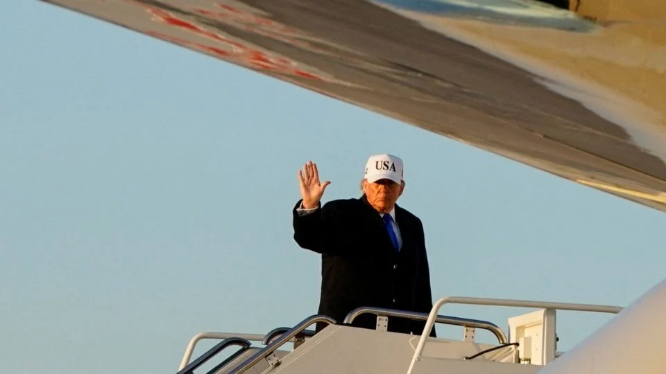 Trump rechaza intentos de iniciar conversaciones para detener conflicto con Irán