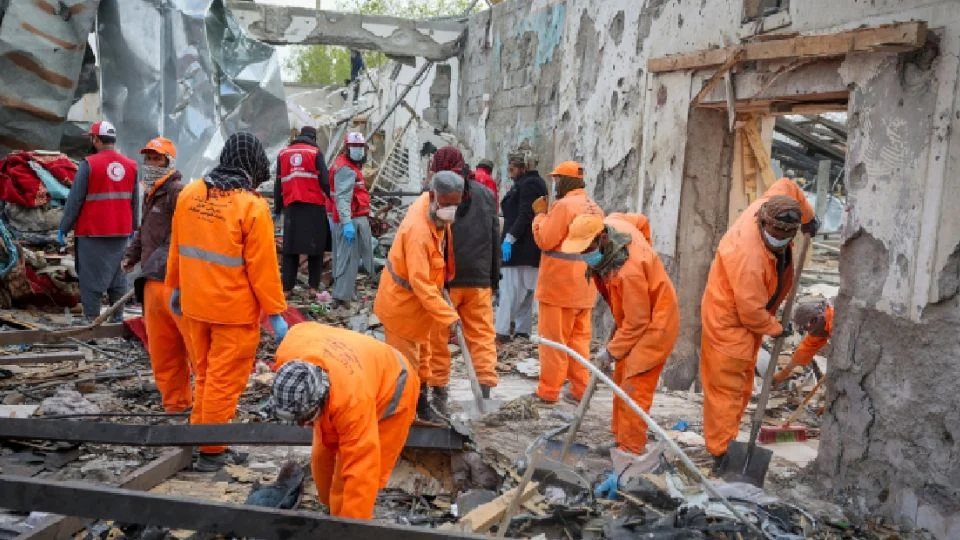 Incrementa a 400 el número de fallecimientos por ataque de Pakistán a hospital en Afganistán; India lo tilda de m*sacre