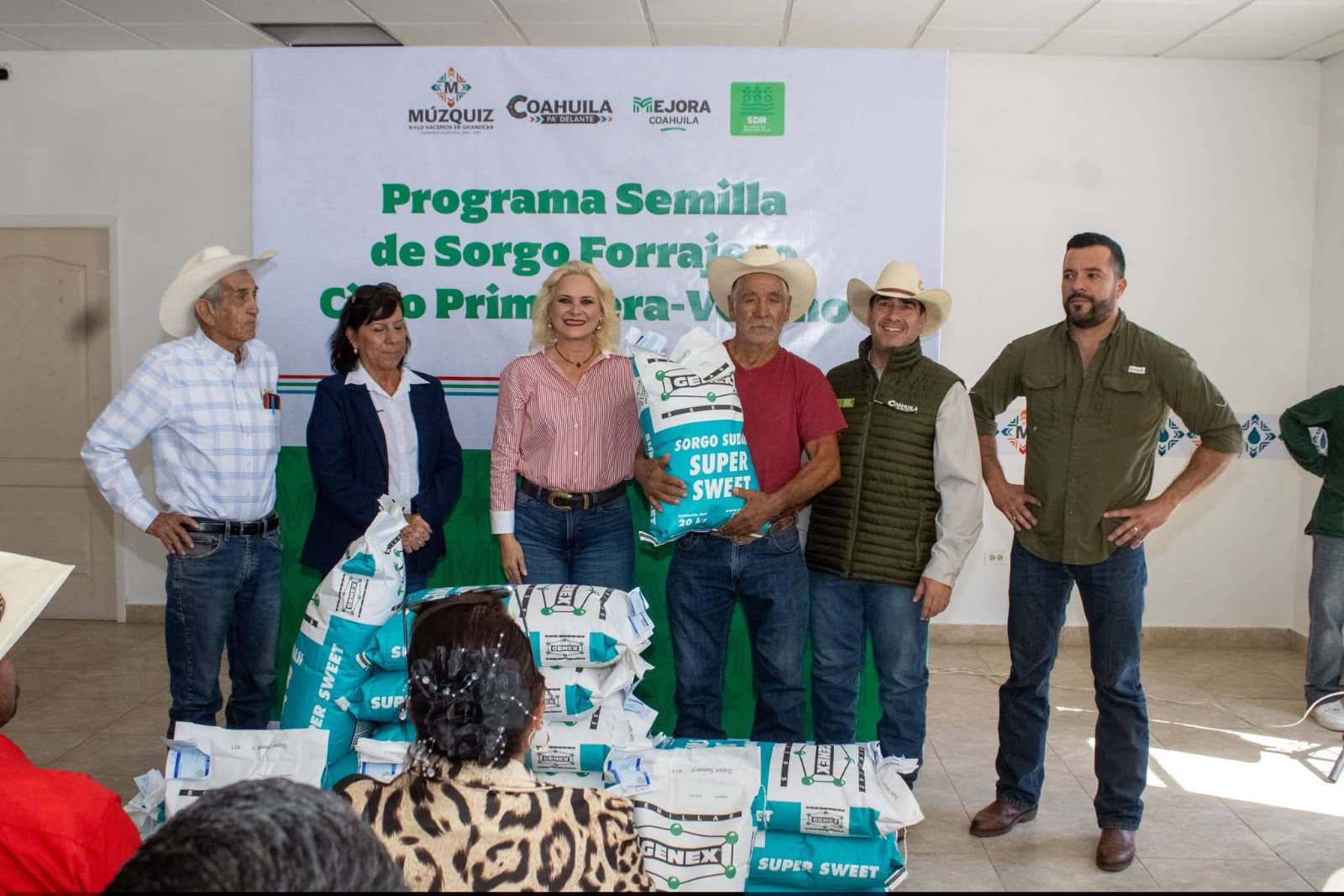 Apoyo al campo: entregan semilla de sorgo a productores de Múzquiz