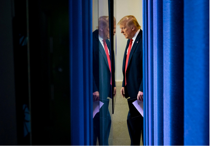 “Perdona” Trump a Irán; en EU piden destitución