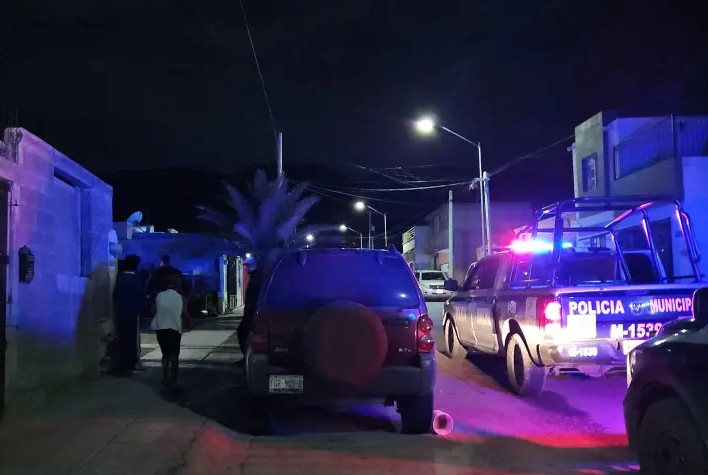 Intenta atacar a su hija y nieto con machete