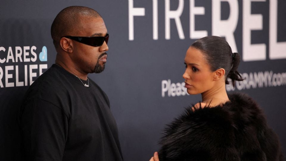 Reino Unido prohíbe el ingreso al rapero Kanye West; cancelan festival musical en Londres