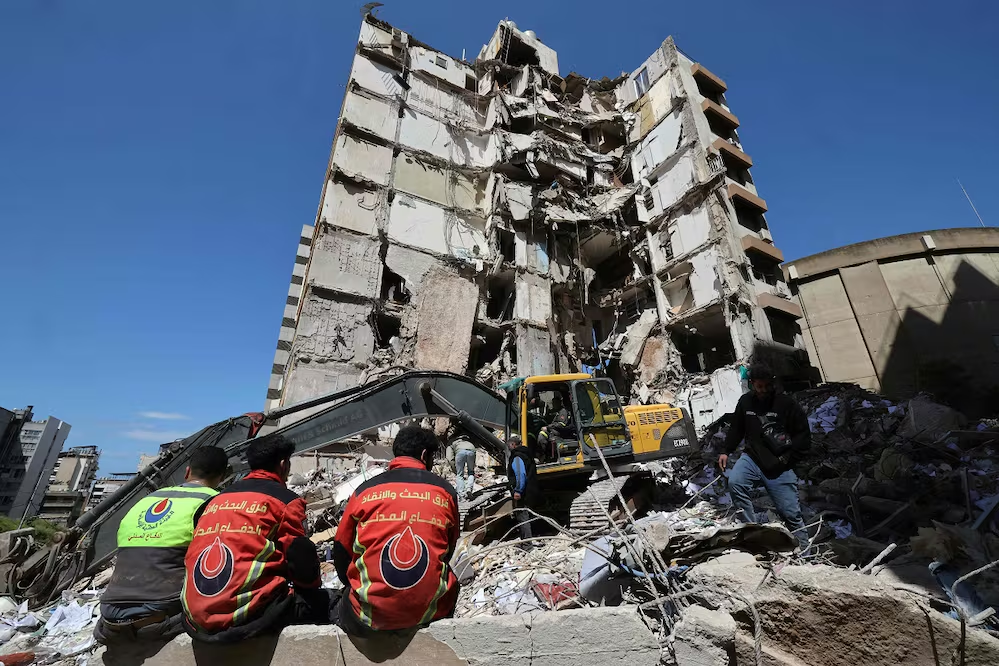 Israel y Hezbolá intensifican ataques; bombardeos ocurren en vísperas de conversaciones bilaterales