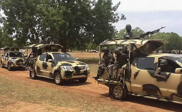 S3cuestran a 23 niños de un orfanato clandestino en Nigeria; el orfanato operaba ilegalmente