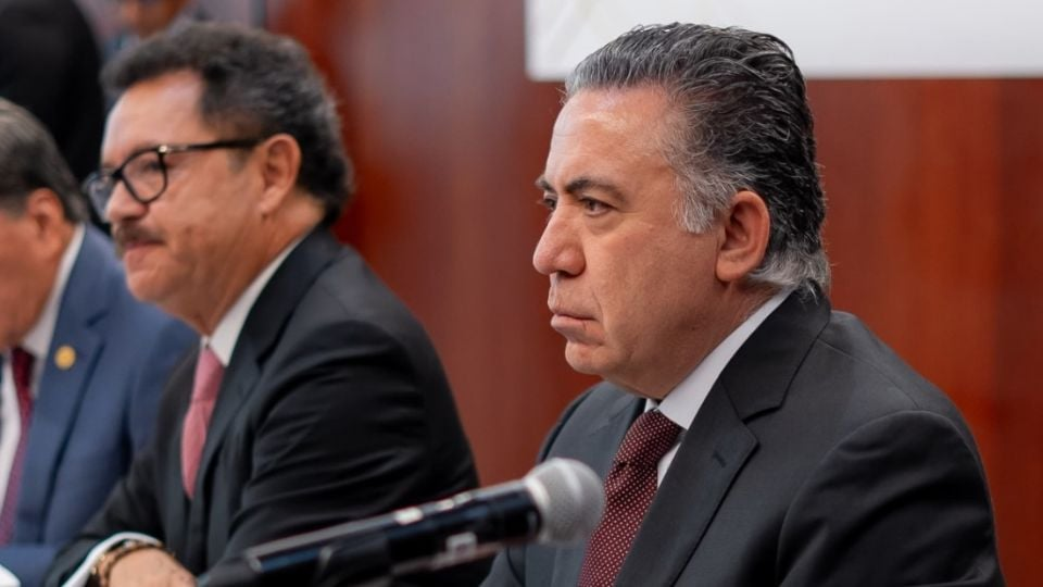 Desaparece del pleno el senador Enrique Inzunza tras acusación por narc*tráfico en EU