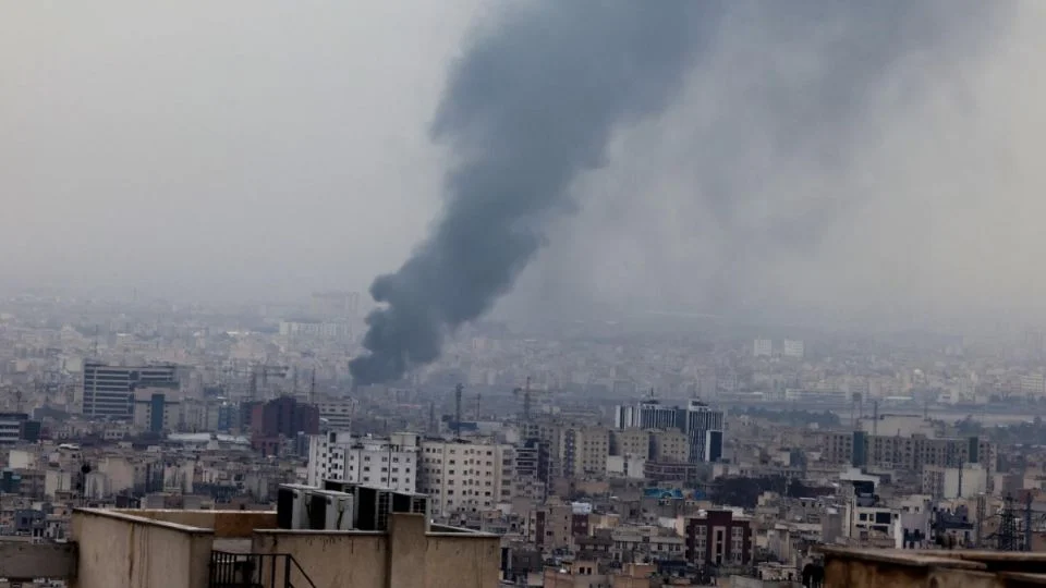 Autoridades de Irán niegan haber solicitado un alto al fuego a Trump