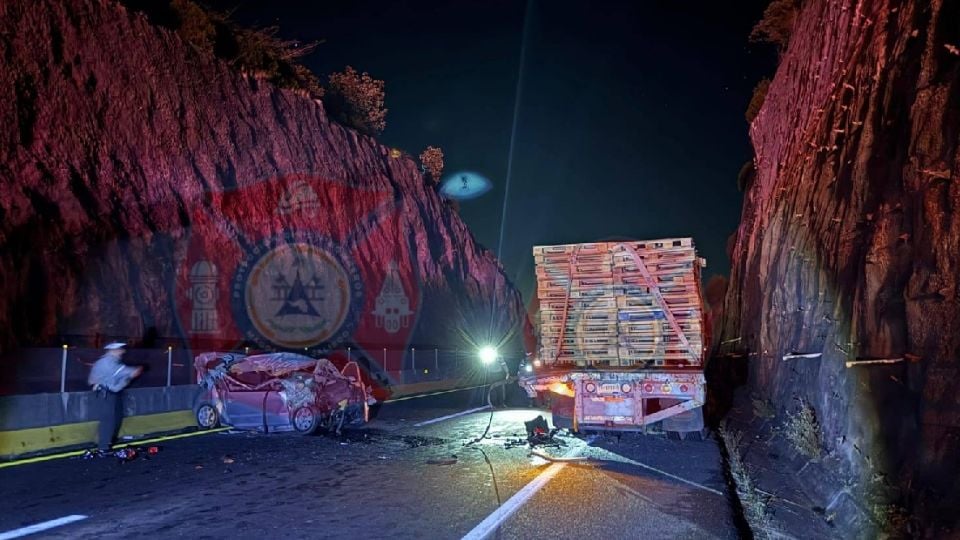 Choque múltiple en Jalisco deja 2 muertos y 30 heridos