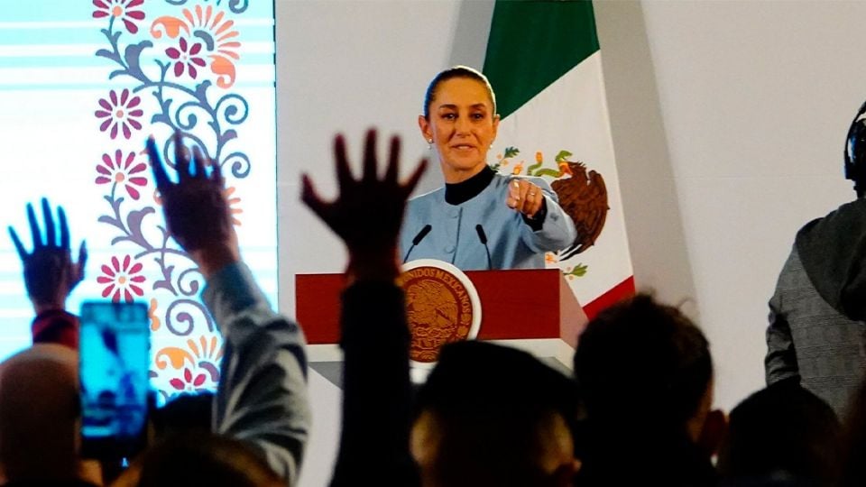 Premia el Gobierno a portales que promovieron a Sheinbaum