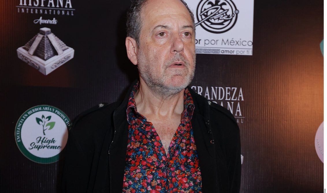 Alejandro Marcovich permanece en coma por derrame cerebral