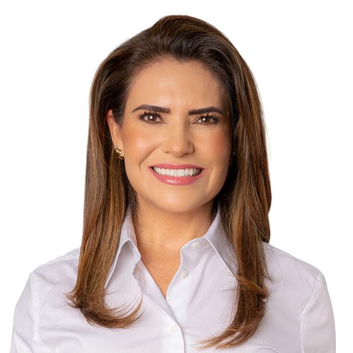 Claudia Garza y Gachupín encabezan las preferencias