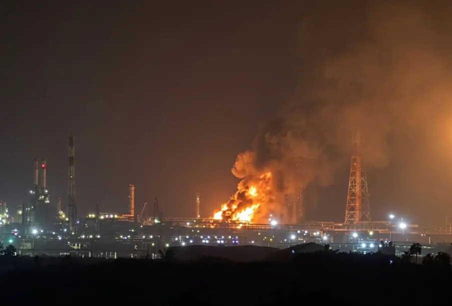 Cimbra viviendas explosión en refinería de Salina Cruz