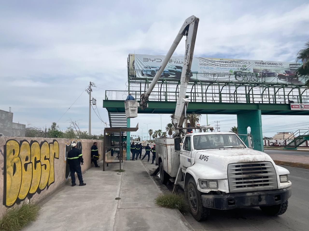 Reubican parabús en la Carretera 30