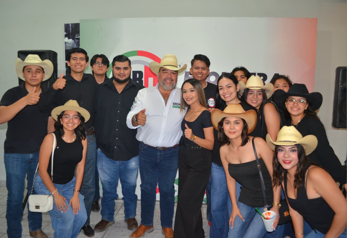 Respaldan jóvenes el proyecto de Gachupín