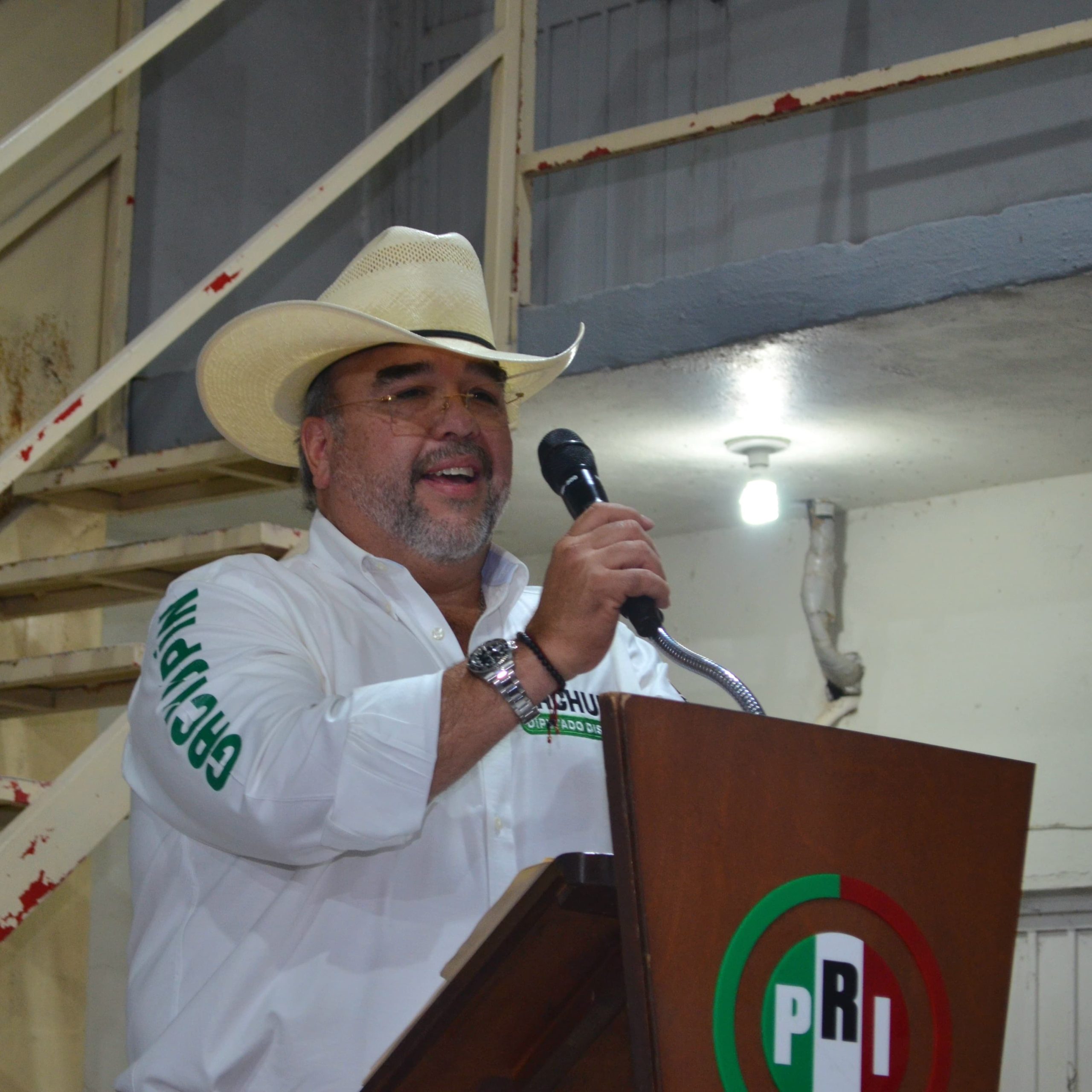 “EL GACHUPÍN” ARRANCA CAMPAÑA CON CERCANÍA Y FUERZA TERRITORIAL