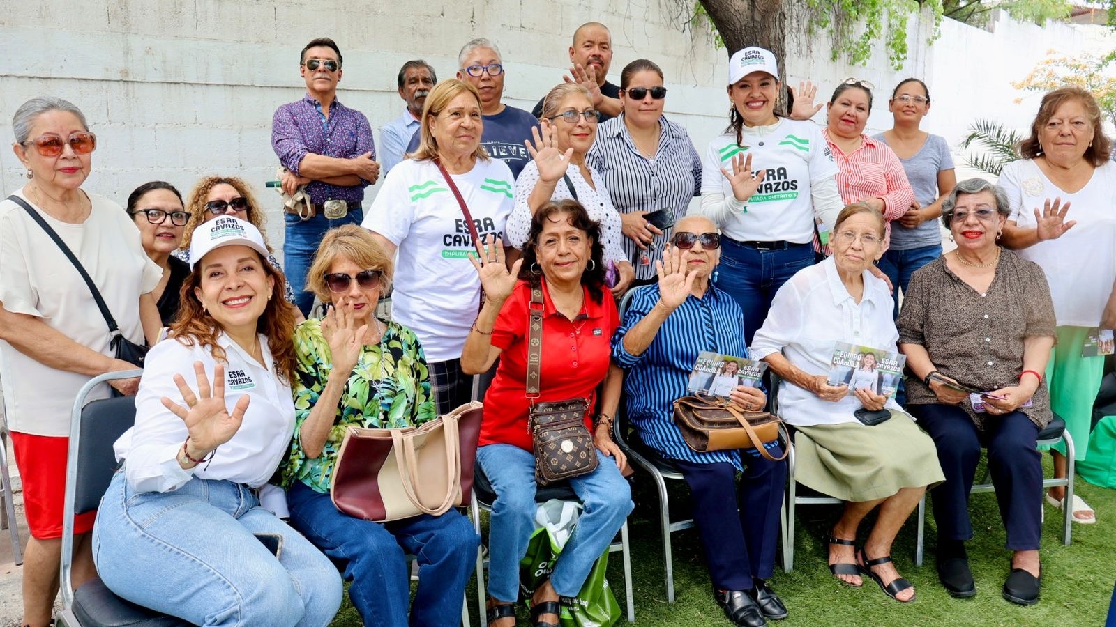 ESRA CAVAZOS HACE CLICK DIRECTO CON SIMPATIZANTES