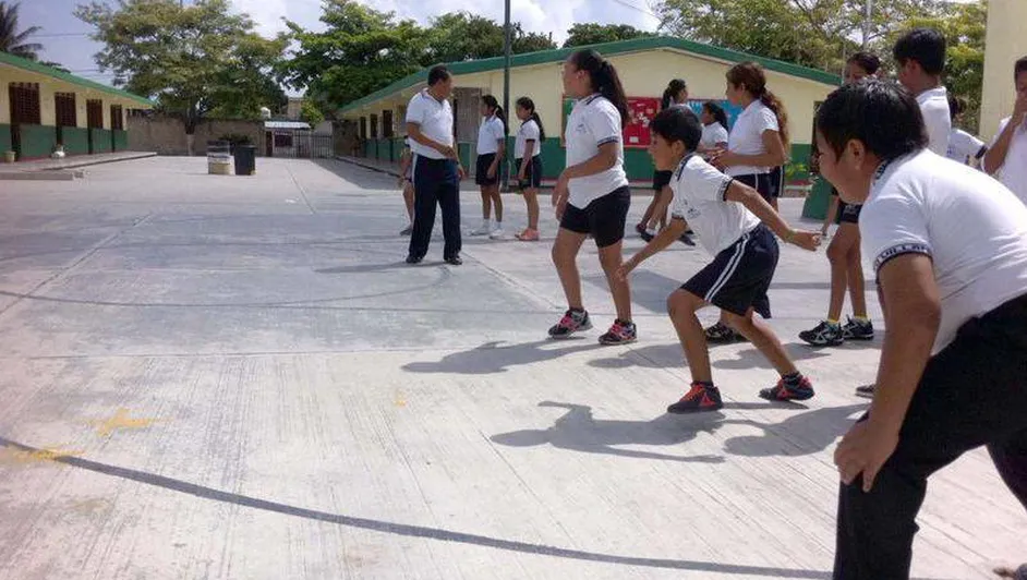 Suspenderán actividades al aire libre en escuelas