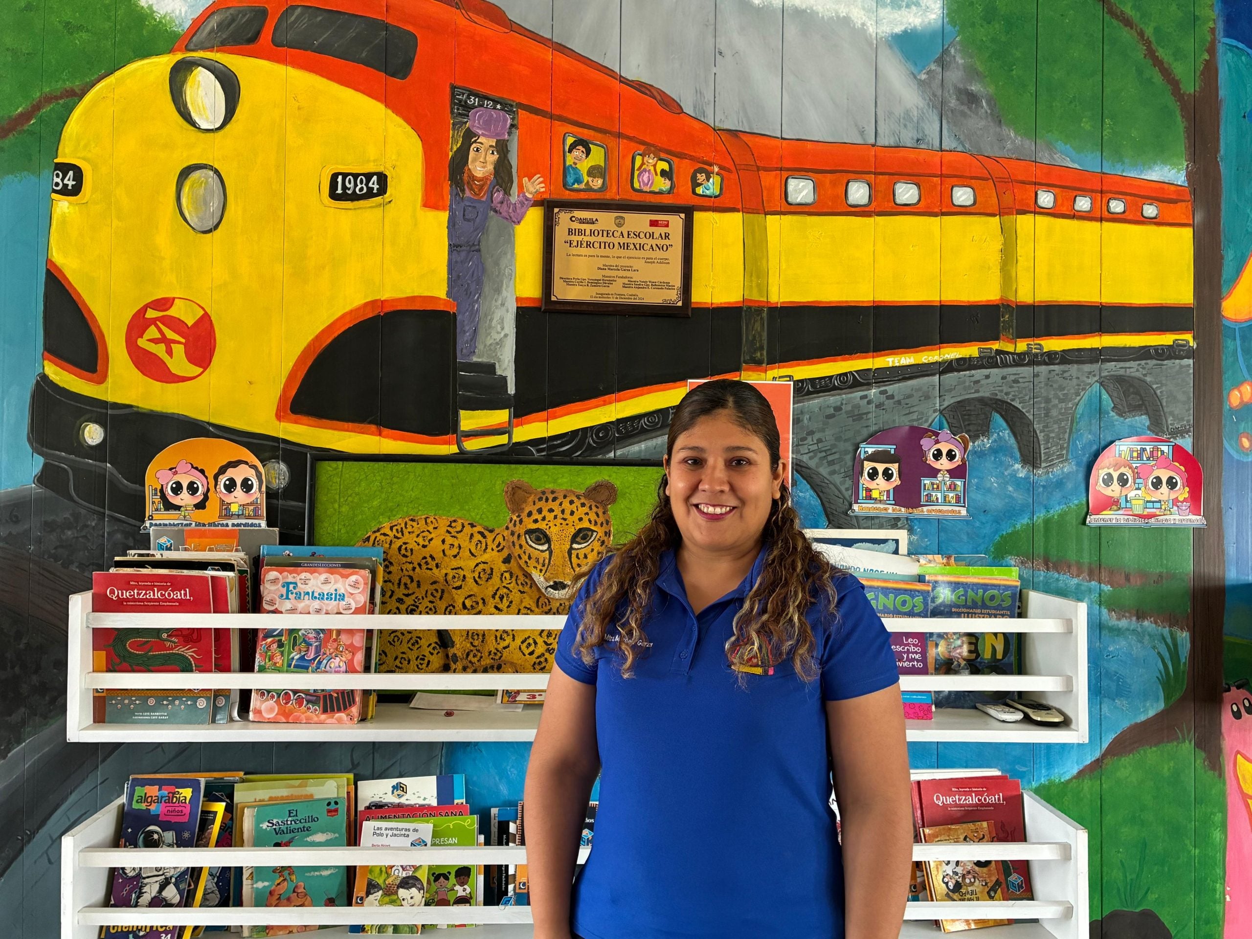 Viviendo entre culturas; maestra de 105 Batallón